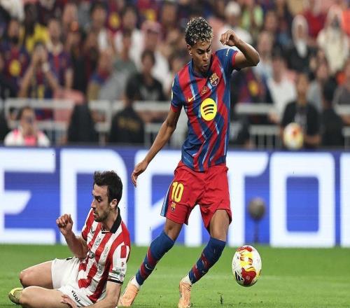 体坛联播曼联曼城均遭联赛三连平，巴萨创西超杯赢球纪录