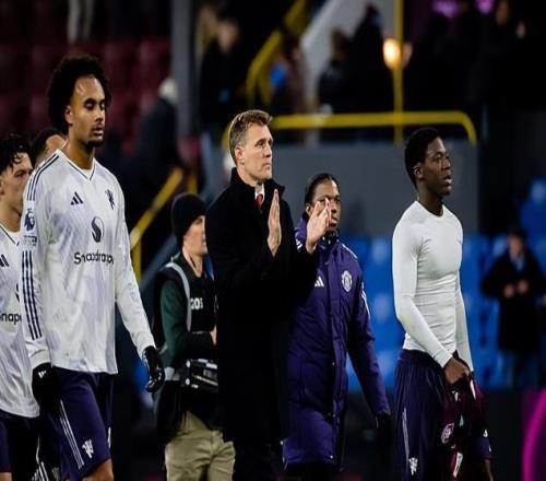 曼联22爆冷送温暖！狂轰30脚战平倒数第2！弗莱彻执教无缘开门红