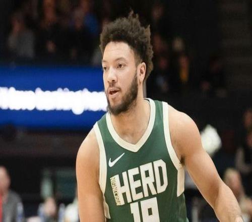 Scotto：雄鹿将裁掉双向合同后卫马克西尔斯