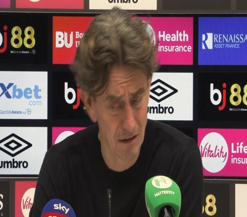 为啥拿着有阿森纳队徽的杯子弗兰克：要是故意的那我可真蠢