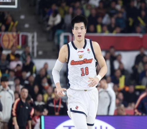 争议！CBA官方解说员公然搞地域歧视：听到两岸猿声处罚结果来了