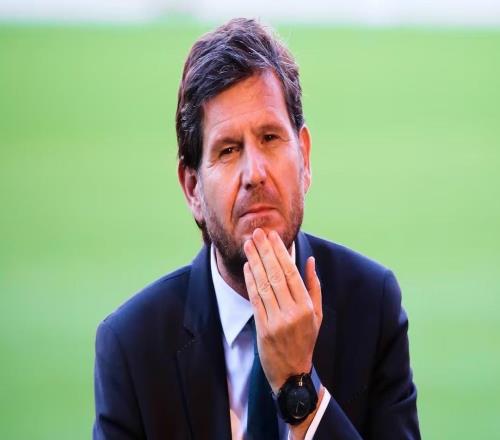 马竞总监：我不清楚维尼修斯和西蒙尼的冲突，这事应到此为止