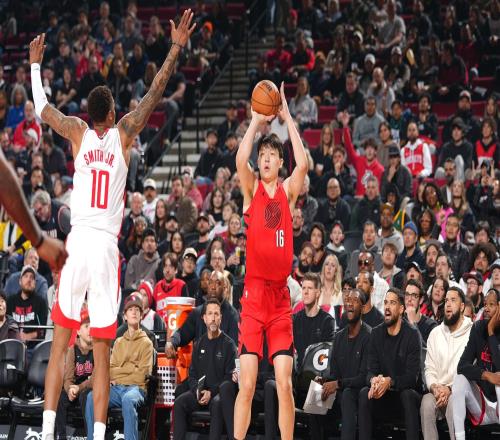 末节追分时段发挥作用助球队逆转，杨瀚森全场拿下2分1板1助