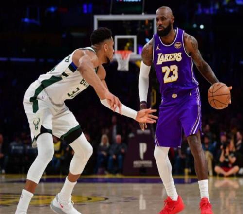 湖人101105雄鹿！老詹看清现实，无奈的不是输球，是东契奇3错误