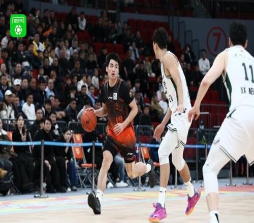 山东8976同曦斩获6连胜，马基斯克里斯22+12，鲍威尔21分