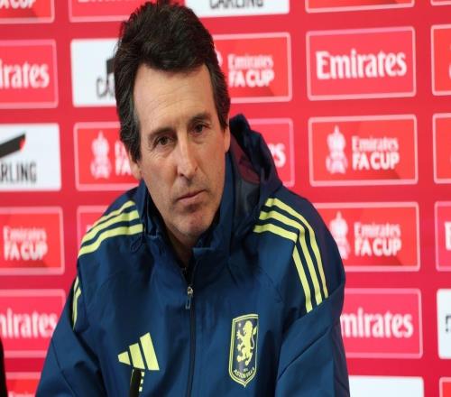 埃梅里：有时我们和桑乔一起看他的集锦，我们希望他重回巅峰