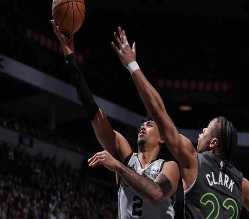 狠狠撞墙了！马刺榜眼郎最近一段时间的状态实在是有些离谱