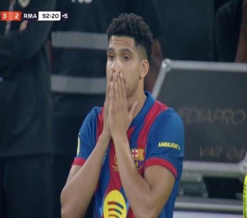 西超杯决赛替补登场，此前因心理问题缺阵的阿劳霍完成复出