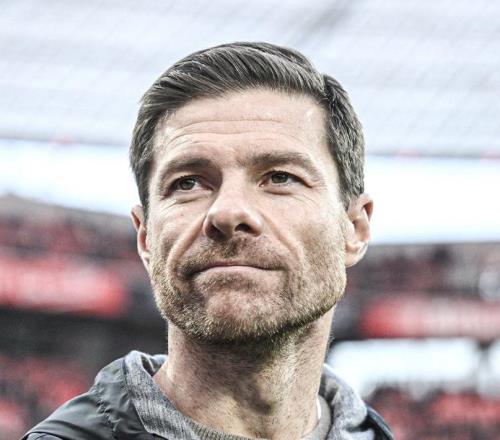 突发！皇马官宣阿隆索下课，执教仅半年，1天前输巴萨丢西超冠军