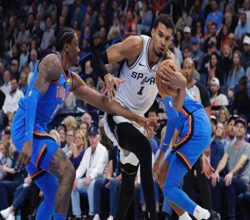 21分大胜复仇！卫冕冠军强势复苏，亚历山大34分4盖帽完爆文班