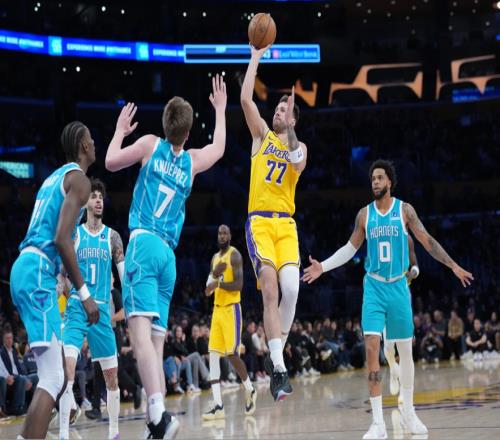 湖人五战四败冤吗黄蜂三分不得不防，单靠“东詹”是不够的！