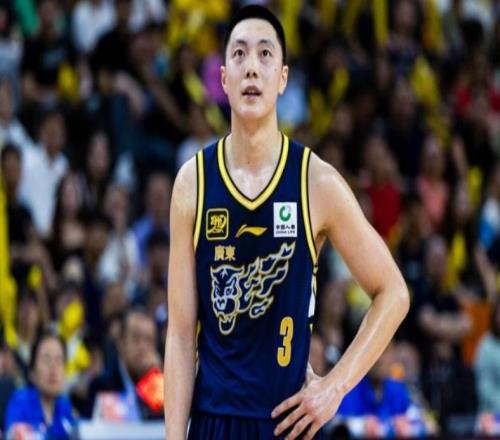 国手对决！廖三宁25+7+5绝杀完胜胡明轩关键3连击送广东首次连败