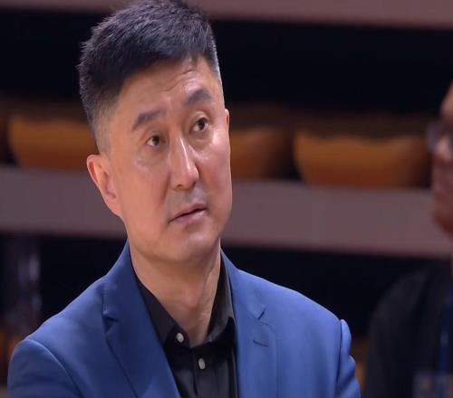 广东召开紧急会议！朱芳雨主持，陈老板提出要求，杜锋会上发飙