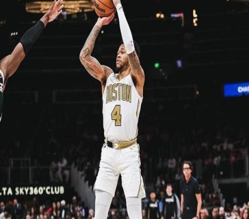 鹰王连场梦游，布朗41+6落选秀10记三分，绿军26分大胜老鹰创纪录