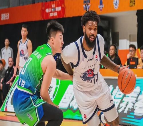 不会裁掉鲍威尔！山东男篮已将三名外援合同转正，邱彪还有大动作