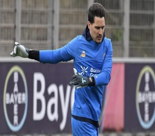 弗莱肯受伤，图片报：勒沃库森正在考虑临时签下一名新门将