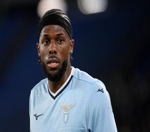 意媒：塔瓦雷斯被推荐给罗马，但与蓝鹰的死敌关系让罗马放弃