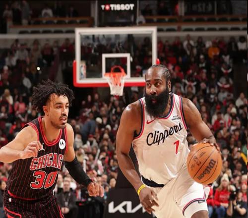 快船惨败公牛28分六连胜遭终结！第二节被轰4519末节提前认输