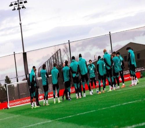 利物浦欧冠对阵马赛大名单：萨拉赫回归，科纳特缺席