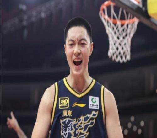 CBA第17轮最佳阵容：胡明轩26+6三分爆发史密斯43分反绝杀三分