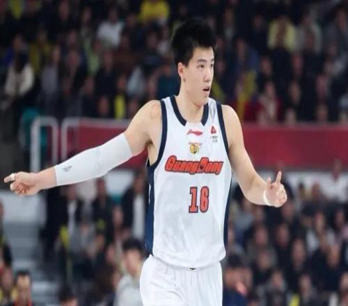 高兴早了，广东队大胜吉林队却收两个坏消息，杜峰爱徒再次受伤