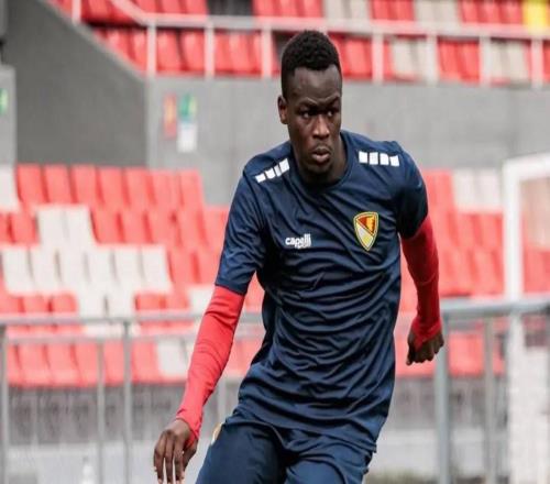 罗马诺：巴萨将在下周签下18岁前锋恩贾伊