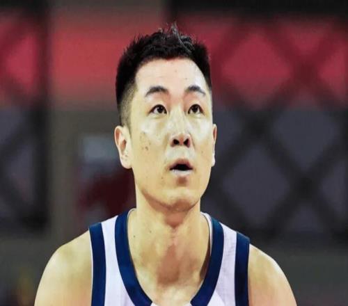 山东胜广厦！鲍威尔克里斯主导，陈林坚连进关键球，广厦仅靠布朗