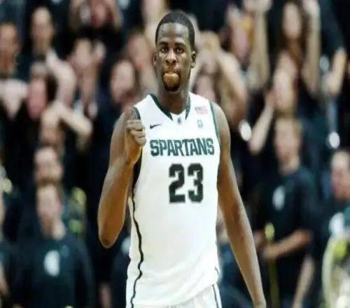 如何评价勇士队追梦格林