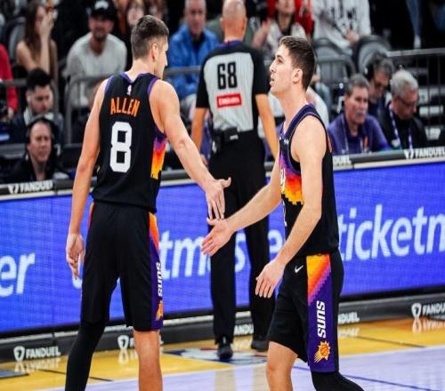 狄龙26分独木难支，维金斯两双阿德巴约打铁，热火双杀太阳