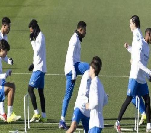 世体：姆巴佩未参与皇马今日合练，能否出战本菲卡存疑