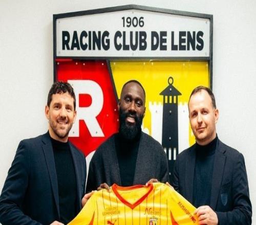 官方：朗斯从桑德兰租借马苏亚库，协议不含买断选项