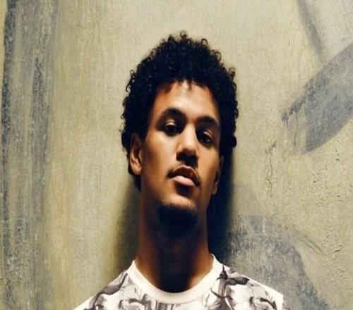 富勒姆2700万+二转敲定鲍勃