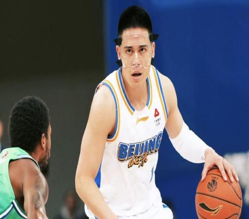 唉！天津3本土砍48分，首钢3首发得7分，许帅球队有脓包须清除