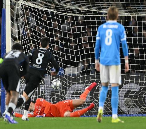 32！切尔西逆转进前八，意甲冠军耻辱出局，孔蒂实锤不会踢欧冠