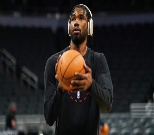 三分命中率47.8%，火箭锋线合同年爆发场均12+6续约对标申京