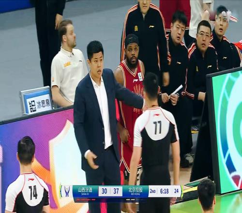 单节砍18分！CBA杯最后1个4强，北控连续迷之失误，里勒直接驱逐
