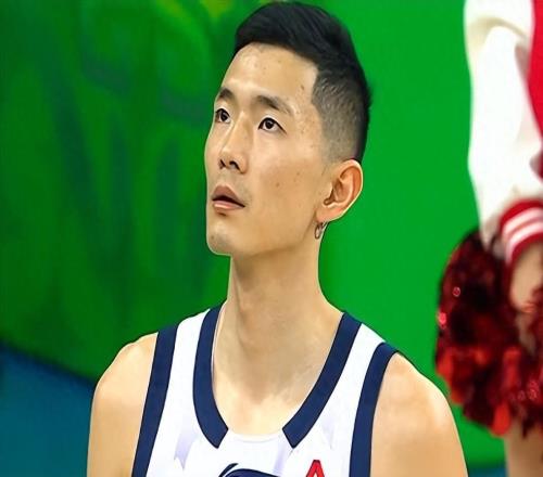 外援差距过大，上海男篮碾压山东男篮，保持健康，冠军非常有希望