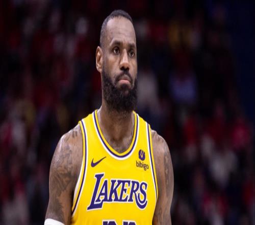 詹姆斯是库里和勇士的统治者！在湖人对勇士18胜9负！