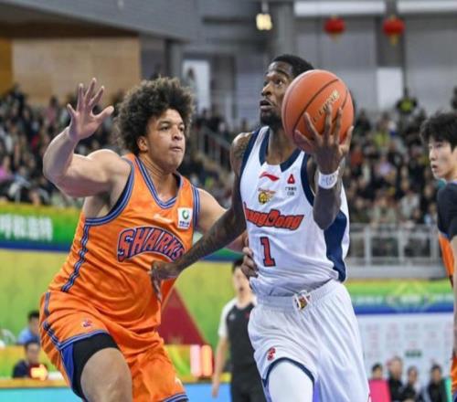 广东队返回东莞，萨姆纳伤情公布，萨林杰暂时不会离队