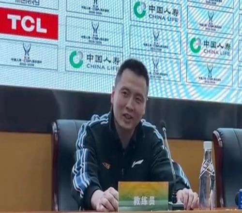 卢伟：弗格是今天取胜的关键决赛我们会全力以赴争取卫冕