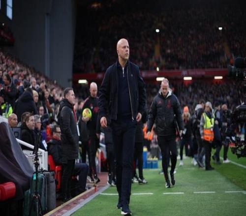 再输就到第八了！利物浦不敌曼城，媒体开始渲染斯洛特“接班人”