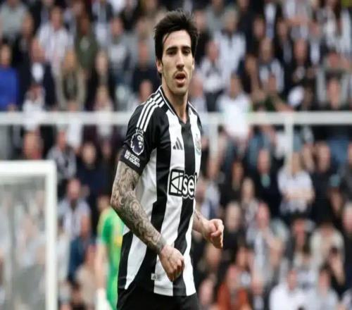 1亿英镑报价曼联锁定卡塞米罗接班人，梅努迎理想搭档