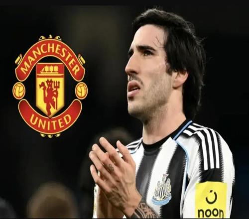 1亿英镑！曼联求购胖虎接班人被索高价还面临枪手曼城竞争