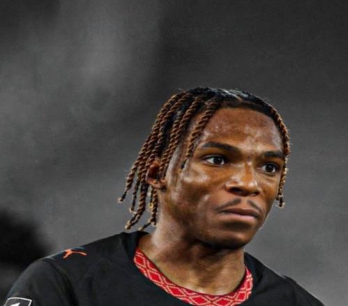 利物浦1亿欧签2大中卫，雅凯肩部重伤，莱奥尼仅踢了1场赛季报销