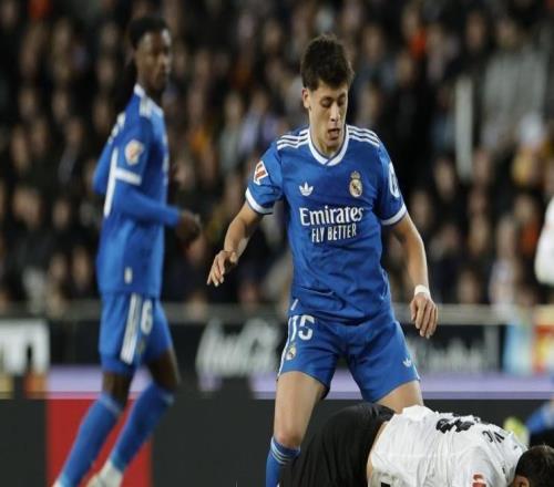 世体：皇马中场问题仍未解决，俱乐部高层对此心知肚明