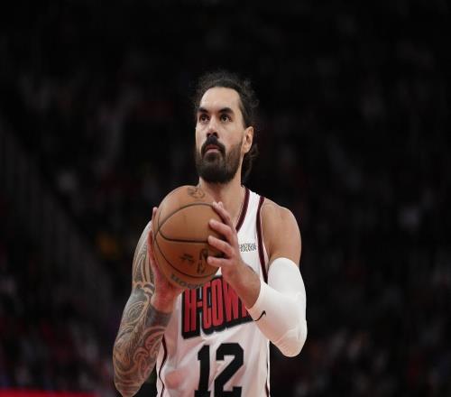 34分钟砍26+8！火箭第一射手三分命中率近5成，暂获无限出手权