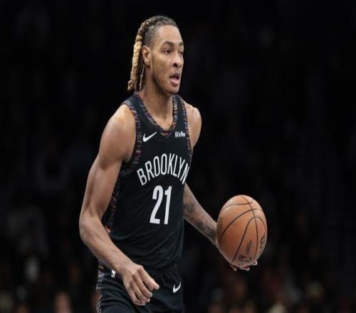 克拉克斯顿28分10板4助NBA常规赛篮网男篮123115公牛