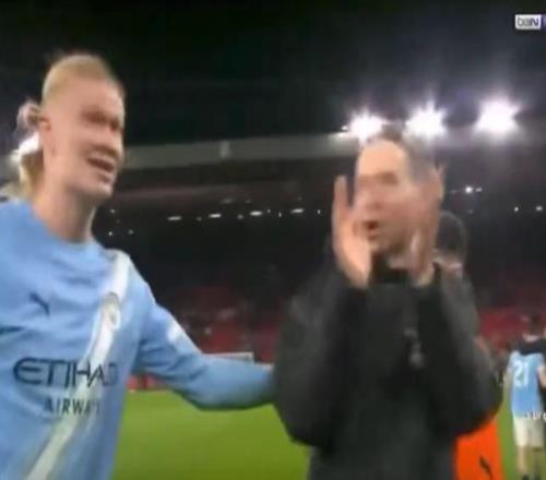 安菲尔德战胜利物浦，哈兰德和福登邀请林德斯加入庆祝