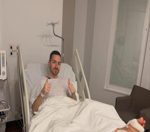 赛季报销，格拉利什晒术后照：本不想这个赛季就这样结束