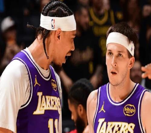 里弗斯谈下半场低迷原因：犯规没吹影响心情！还是太依靠罚球了！